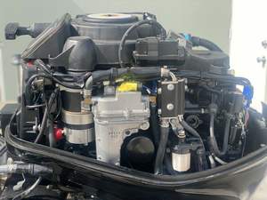 Moteur hors-bord industriel OEM d'occasion 2014, 30 CV, 4 temps, M-erc-ur-y, arbre de 20 pouces, 230 heures, garantie de 3 ans - Product Image 3