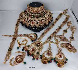 Ensemble de collier de mariée traditionnel et fantaisie, design antique, plaqué or et zircon CZ, pour femmes et filles - Product Image 3