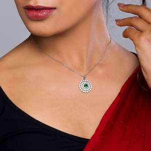 Colgante de plata de circón Esmeralda Sunshine, joyería de perlas chapadas en rodio de estilo religioso con patrón de flores para regalo - Product Image 4