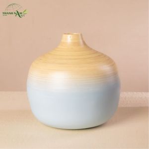 Vase de table en bambou enroulé Art Déco avec finition dégradée bicolore, décoration écologique et durable - Product Image 5