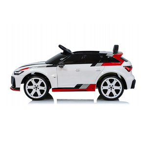 Nuovissima <span class=keywords><strong>Auto</strong></span> Elettrica <span class=keywords><strong>Audi</strong></span> <span class=keywords><strong>RS6</strong></span> 12V con Telecomando, Giocattolo Cavalcabile a Batteria per Bambini - Product Image 3