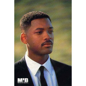 Ensemble de cartes postales Men in Black : Cartes postales élégantes sur le thème des costumes - Product Image 1