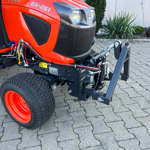 Kubota รถตัดหญ้า BX261รถแทรกเตอร์ขนาดกะทัดรัดเครื่องมือทำสวนเกษตร - Product Image 1