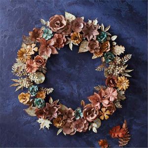 Guirnalda de Flores Decorativa de Pared de Estilo Nórdico, Arte de Pared de Metal con Acabado en Cobre, Decoración Floral para Sala de Estar Moderna u Oficina - Product Image 1