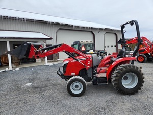 Tractor de Ruedas Usado 4WD Massey Ferguson 1734E de 25HP para Trabajo Agrícola - Product Image 3