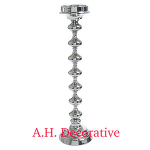 Portavelas con acabado plateado brillante de aluminio Pilar en forma de estrella Base Diseño único Portavelas decorativo de Navidad hecho a mano - Product Image 4
