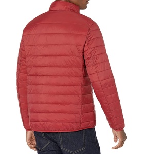 Chaquetas acolchadas rellenas de poliéster para hombre con capucha frontal de camuflaje resistente al agua y ligeras de gran tamaño con logotipo personalizado al por mayor - Product Image 4