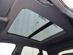 รถยนต์ไฟฟ้า SUV ระดับซูเปอร์ลักชัวรี่มือสอง รุ่น Q4-eTr--on  ระยะทางวิ่ง 201-300 กม. แบตเตอรี่ 50-70 กิโลวัตต์ชั่วโมง - Product Image 2