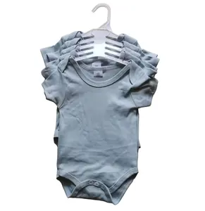 批发定制高品质设计纯白色亲肤婴儿连身裤纯棉婴儿服装婴儿连身裤