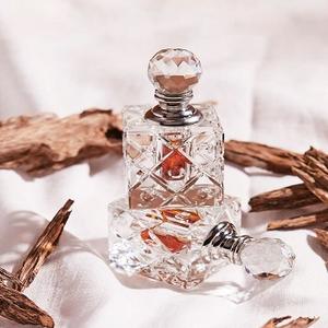 Aceite de Oud natural Aceite esencial puro para el manejo del estrés Exudando calidez y elegancia - Product Image 6