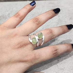 Bague pour femme en argent sterling 925, pierre précieuse péridot naturelle, pierre de naissance d'août, double pierre, bijoux faits à la main pour Noël - Product Image 1