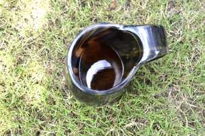 Taza de cuerno para beber vikingo genuino Divit | Jarra de cuerno de cerveza medieval auténtica | Copa de cuerno de capacidad de 24oz/Stein. (Jarl, Pulido) - Product Image 3