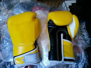 ถุงมือชกมวยคุณภาพสูงสำหรับทุกเพศ หนังแท้ สไตล์ไทย สำหรับฝึกซ้อม - Product Image 2