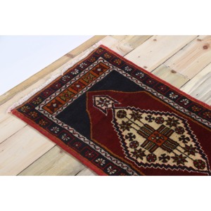 Petit tapis turc vintage 1,8x3,2 pieds, tapis en laine rouge Herki - Product Image 5