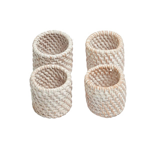 Juego de servilleteros de ratán blanqueado al por mayor de Vietnam con patrón trenzado elegante decoración de mesa Natural para uso doméstico y hotelero - Product Image 3