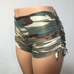 กางเกงขาสั้นเอวยางยืดน้ำหนักเบาสำหรับผู้หญิงพร้อมกระดุมตกแต่งและกระเป๋าตะเข็บด้านข้างแห้งเร็ว - Product Image 6