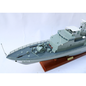 HMAS DUBBO (FCPB 214) BATTLE SHIPS/BATEAUX DE BATAILLE EN BOIS FINI/BATEAUX DE BATAILLE POUR LA DÉCORATION - Product Image 2