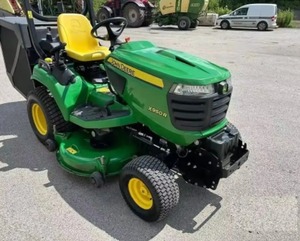 Cortadora de Césped John Deere X950R de 25 HP, Tractor de Jardín de Gasolina de 4 Tiempos, Grado 4, Voltaje de 28 V para Cortar el Césped - Product Image 3