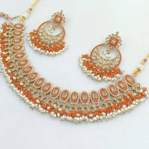 COLLAR GARGANTILLA FANTÁNEO CHAPADO EN ORO A LA MODA ANTIGUA DE FORMA OVALADA CON JUEGO DE PENDIENTES MANGTIKKA CONJUNTO DE JOYERÍA MUJER - Product Image 1