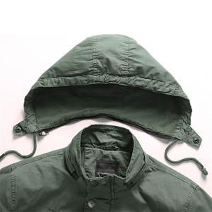 Veste matelassée longue unisexe moderne en toile, avec capuche matelassée, respirante, écologique, pour l'hiver, pour l'extérieur, avec logo sur le devant - Product Image 3