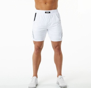 Venta al por mayor de pantalones cortos deportivos 2 en 1 para hombre con logotipo personalizado para gimnasio cintura media doble forro estilo deportivo parte inferior de entrenamiento personalizable - Product Image 2