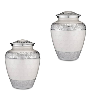 Urnes de crémation en métal fabriquées à la main personnalisées pour les cendres humaines Fournitures funéraires en vrac du fabricant indien - Product Image 3