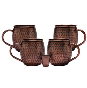 Ensemble de 4 tasses en cuivre Moscow Mule avec design martelé fabriquées à la main avec verre à liqueur pour la maison Bar Hotel Restaurant - Product Image 1