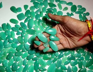 Meilleur Chrysoprase Naturelle Cabochon de Pierres Précieuses Lâches en Gros Lot Mélange de Forme et de Pierres Précieuses Fines Pour la Fabrication de Bijoux - Product Image 4