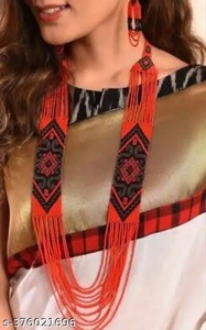 Conjunto de Joyería Artesanal con Collar y Aretes, Coloridos y Personalizables, Estilo Festivo, Espíritu Gitano, Hechos a Mano con Semillas de Arcoíris - Product Image 2