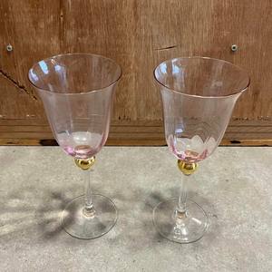 Copa de vino de cristal de tendencia en la industria que mejora la conexión emocional con la experiencia del vino - Product Image 1