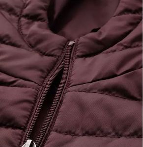 แจ็คเก็ตพัฟเฟอร์ผู้ชายยอดนิยมสำหรับฤดูหนาว สวมใส่สบายๆ สำหรับกิจกรรมกลางแจ้ง ความหนาปานกลาง ผ้าแคนวาส คอตั้ง กันน้ำ ปรับแต่งได้ - Product Image 5