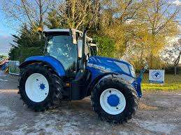 TRACTOR NEW HOLLAND ORIGINAL POTENTE PARA AGRICULTURA INDUSTRIAL - Product Image 5