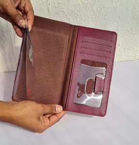 Portefeuille de chéquier en cuir véritable avec logo personnalisé, dispositif RFID, fermeture longue longueur ouverte avec boucle pour stylo pour hommes et femmes - Product Image 2