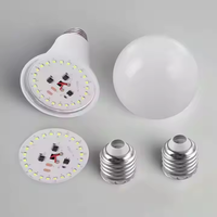 Ampoules LED à couverture en plastique SMD 2700k 6000k 5w Ampoule à économie d'énergie 400 lumens Ampoule LED