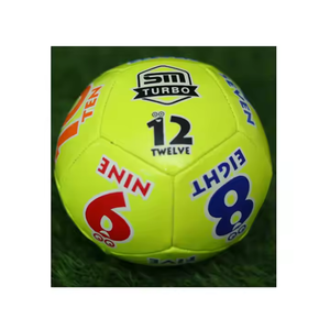 Venta al por mayor pieza en stock cosida a máquina Material de PVC vejiga de goma pequeño tamaño balón de fútbol - Product Image 3