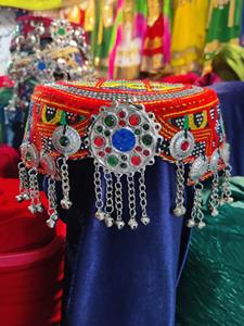 Pasador de Pelo Tradicional Afgano, Hecho a Mano, Étnico, Pashtún, Bordado, Vintage, con Diseño Floral - Product Image 5