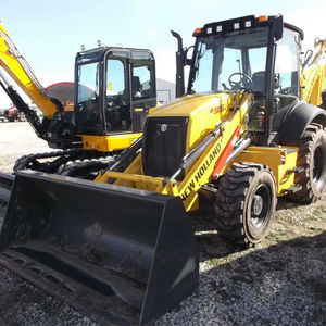 Puissante chargeuse-pelleteuse New Holland B95C à vendre, idéale pour la construction et les travaux lourds - Product Image 1