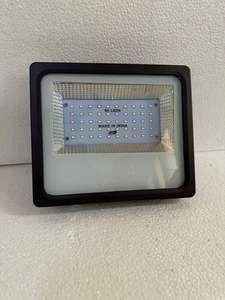 Réverbère LED en aluminium enduit de poudre IP65 36w & 24w fabriqué en Inde pour autoroute, jardin, route, entrepôt par fournisseur indien - Product Image 4