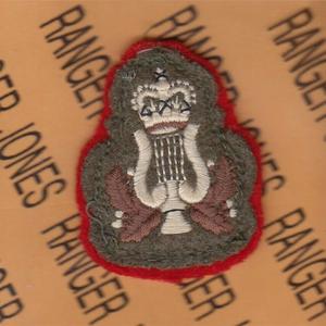 Insignias Bordadas a Mano con Lentejuelas y Decoraciones Metálicas, Marca Pomona International, Tipo Botón, Hechas en Pakistán - Product Image 2