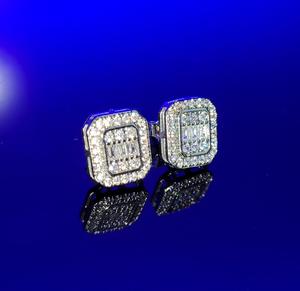 Lujosos pendientes de tuerca de diamantes con claridad y brillo deslumbrante brillante para un aspecto diario glamoroso de La India - Product Image 6