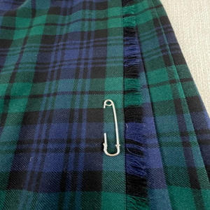 2025 Nouveau Design Pitlochry Vert Tartan Plaid Kilt Femmes 20 Made Ecosse Pin Nouvelle Laine 36 pouces Taille - Product Image 3