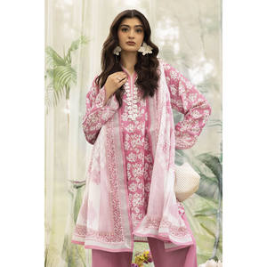 ชุดสูทผ้าลอนพิมพ์ลาย 3 ชิ้นสำหรับผู้หญิง พร้อมผ้าคลุมไหล่ รุ่น SD-52161 - Product Image 5