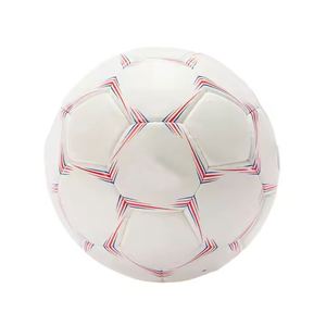 Ballon de handball personnalisé pour enfants et adultes, logo personnalisé, ballon de handball du Pakistan, matériau PVC, fabrication sur mesure, nouveau style professionnel - Product Image 2