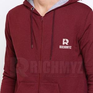 ชุดวอร์มผู้ชายขายดี ปรับแต่งโลโก้ได้ สีแดงเลือดหมู ชุดเซ็ต 2 ชิ้น ขายส่ง MOQ ต่ำ เสื้อผ้าผู้ชาย ชุดออกกำลังกาย - Product Image 5