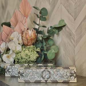 Boîte à dattes et à bonbons moderne en acrylique et en bois faite à la main avec couvercle en nacre, taille personnalisable, cadeau de Ramadan Moubarak de qualité supérieure - Product Image 2