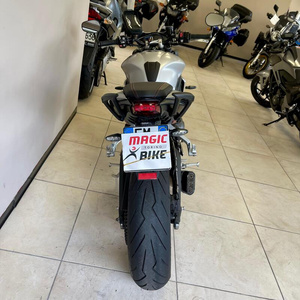 Pour les motos de tourisme TRIUMPH STREET TRIPLE 765 R - Product Image 6