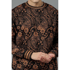 Fabricante de sudaderas informales cómodas para hombre que ofrece ropa de algodón Premium de ajuste fantástico para moda de calle - Product Image 3