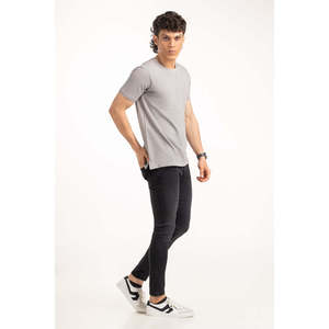 เสื้อยืดเจอร์ซีย์ทรงปกติ MN-TS-SS25-011 เสื้อยืดโอเวอร์ไซส์ ระบายอากาศได้ดี ไม่ยับ 260 กรัม ดีไซน์เรียบง่าย พร้อมป้ายกำกับแบบกำหนดเอง - Product Image 4