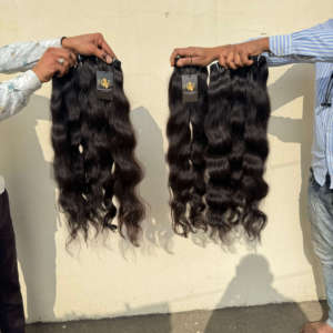 Extensions de cheveux naturels indiens bruts ondulés en vrac, alignés aux cuticules, non traités, pour la vente en gros - Fournisseurs - Product Image 2