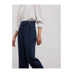 Pantalones de corte zanahoria con pliegues dobles y mezcla de viscosa antiarrugas, color índigo marrón - Product Image 6
